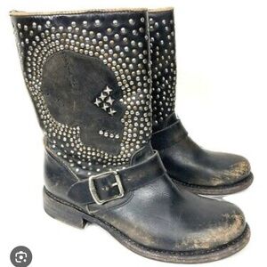 Frye Jenna 💀Women’s 8.5 Distressed Leather Skull Short Pull up Motor Boot